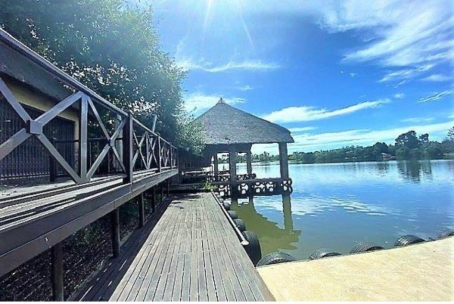 4 Bedroom Property for Sale in Boschenvaal River Front Lodges Free State
